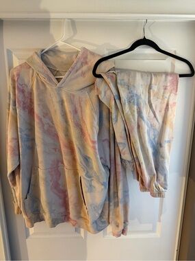 Camp High Energy Is Love Tie Dye Hoodie 2XL + Bonus pants